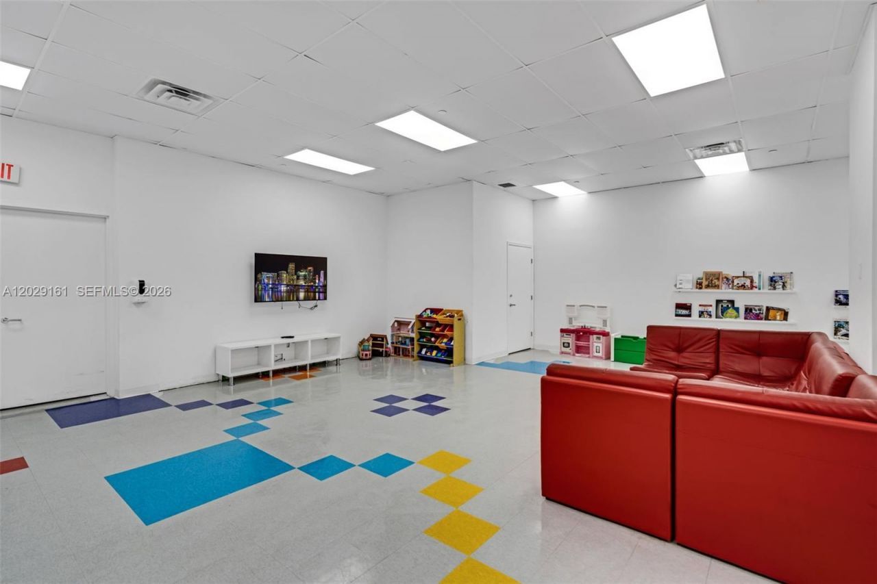 16485 Collins Ave , Unit 1832, Sunny Isles Beach, FL 33160 Photo