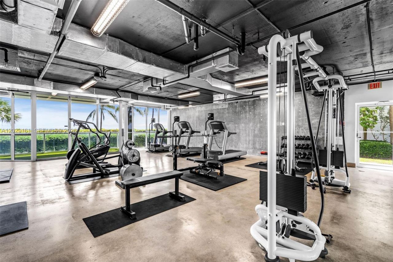 16485 Collins Ave , Unit 1832, Sunny Isles Beach, FL 33160 Photo