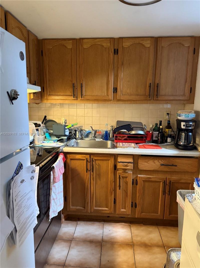 200 177th Dr , Unit 107, Sunny Isles Beach, FL 33160 Photo