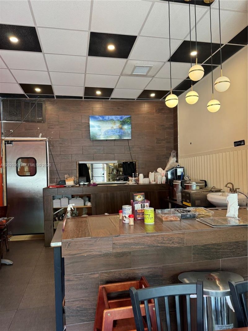 3119 Alton Road , Miami Beach, FL 33140 Photo