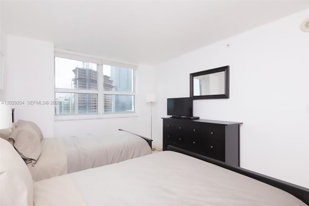 1155 Brickell Bay Dr , Unit 2701, Miami, FL 33131 Photo