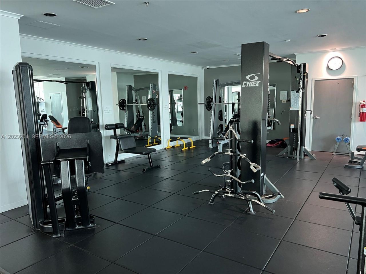 1155 Brickell Bay Dr , Unit 2701, Miami, FL 33131 Photo