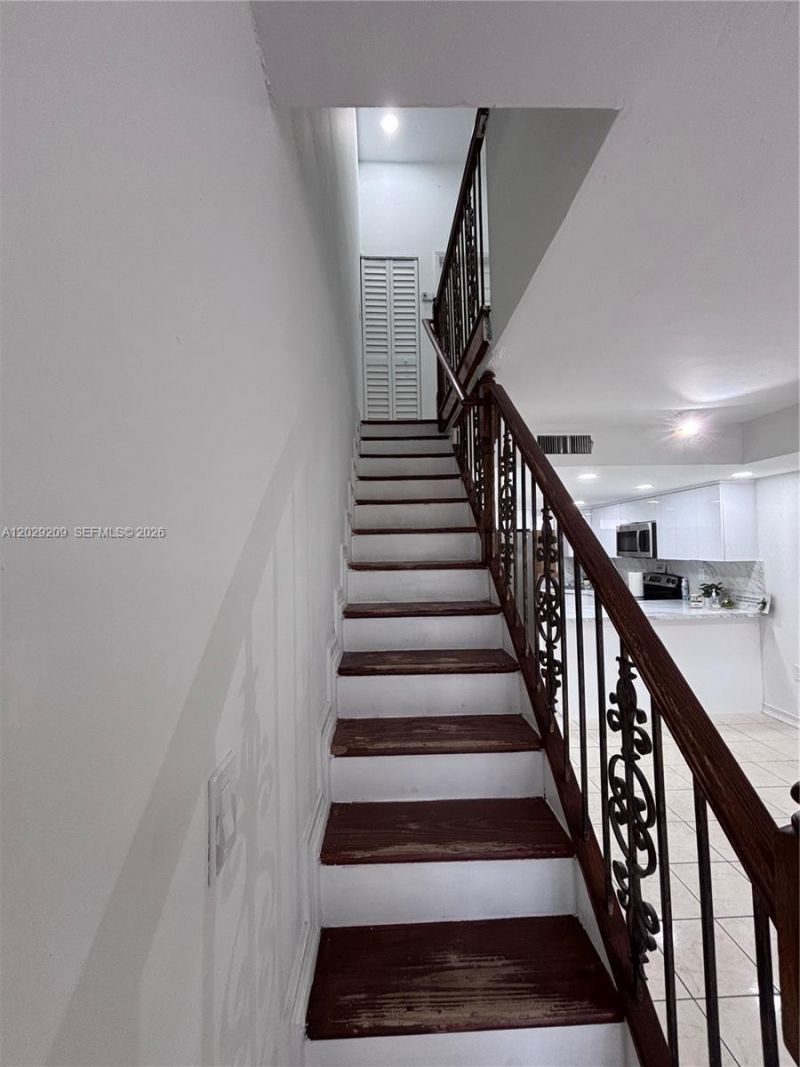 5575 W 26th Ct , Unit 206, Hialeah, FL 33016 Photo