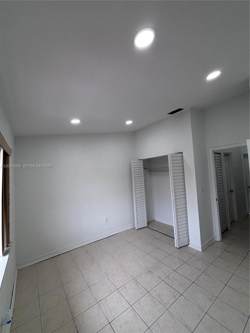 5575 W 26th Ct , Unit 206, Hialeah, FL 33016 Photo