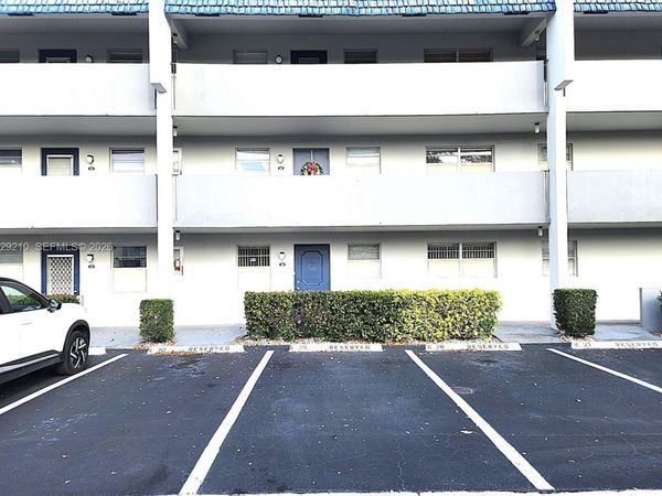 7787 Golf Circle Drive , Unit 109, Margate, FL 33063