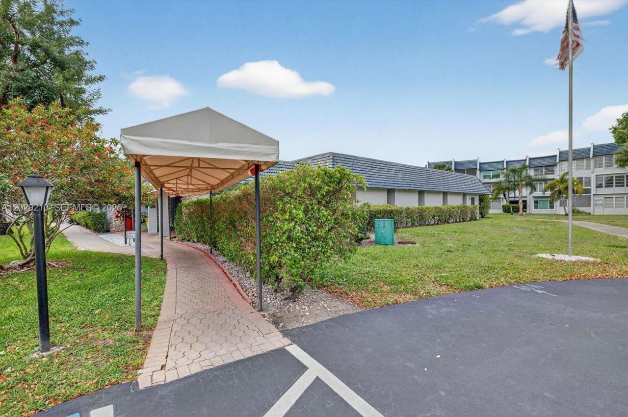 7787 Golf Circle Drive , Unit 109, Margate, FL 33063 Photo