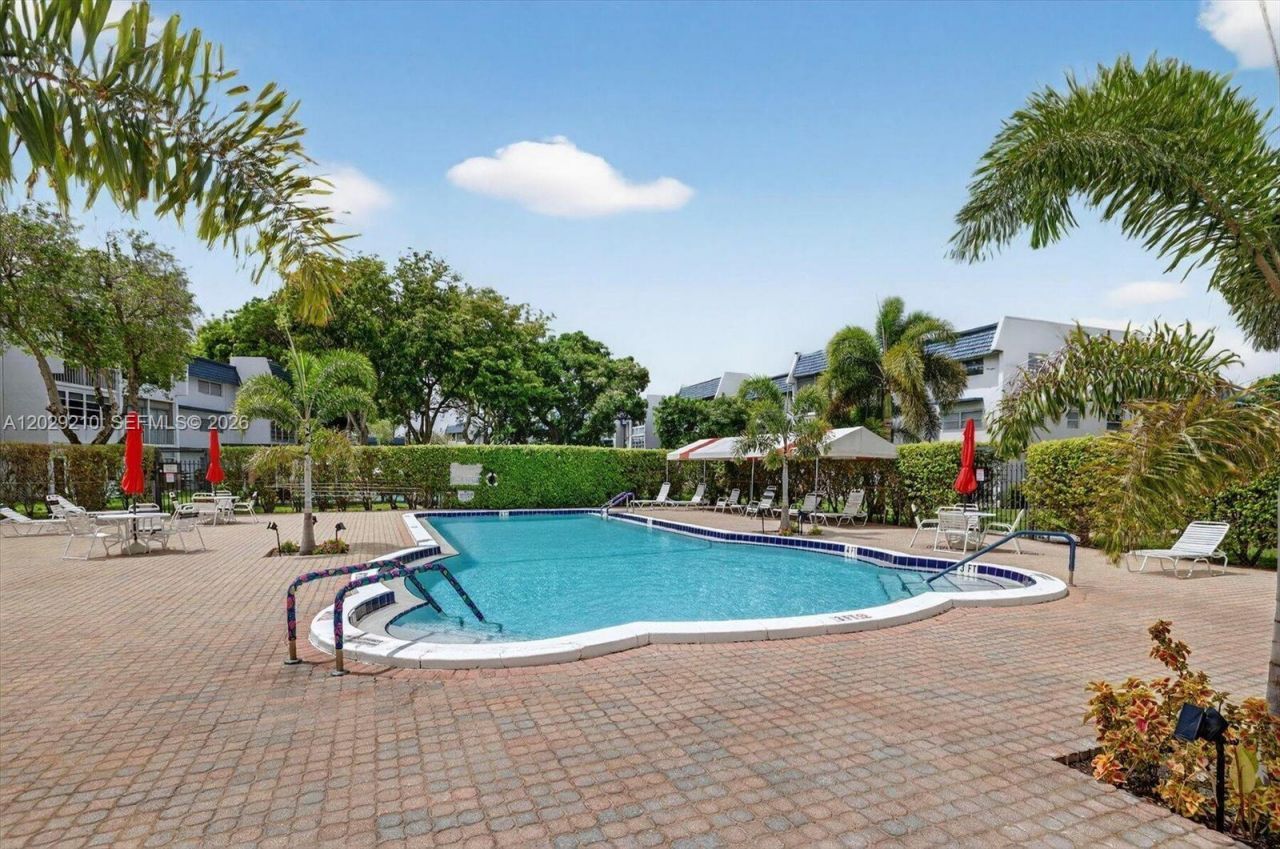 7787 Golf Circle Drive , Unit 109, Margate, FL 33063 Photo