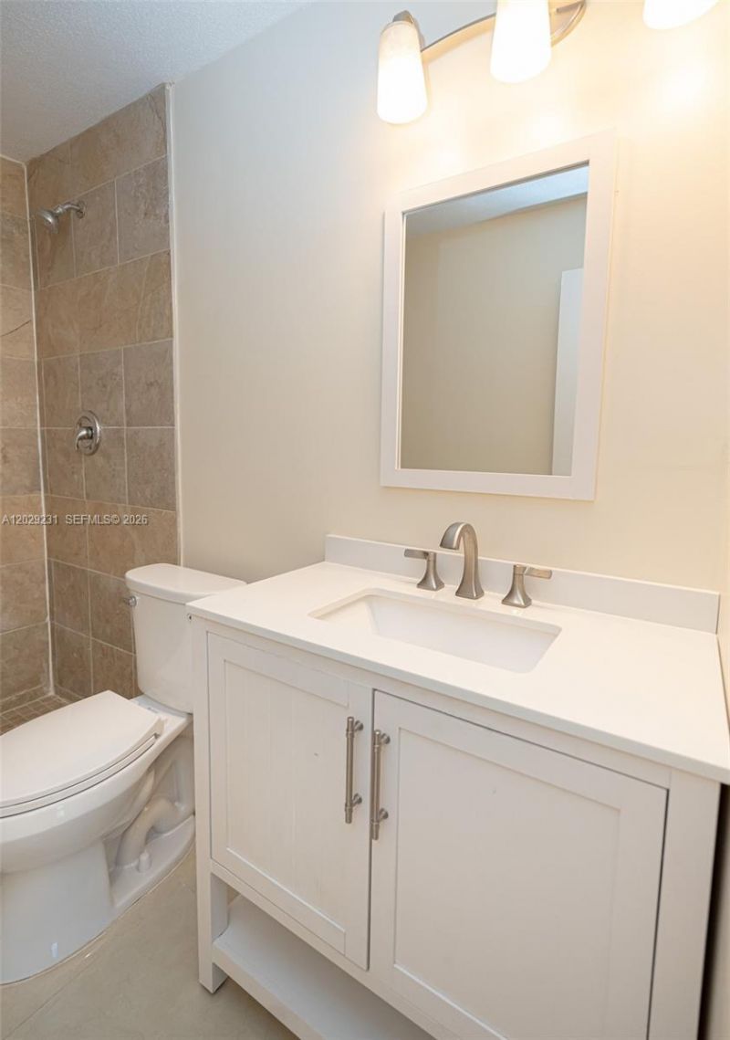 5613 Pierce St , Unit 1, Hollywood, FL 33021 Photo