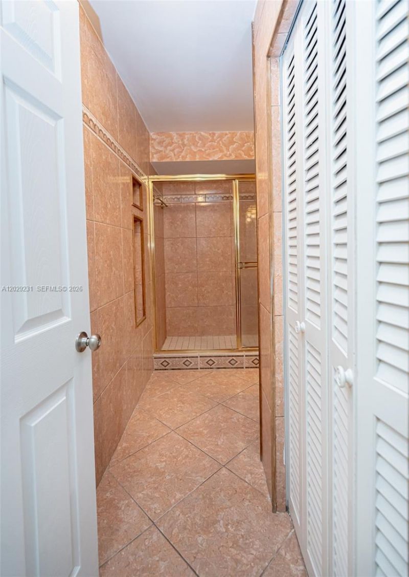 5613 Pierce St , Unit 1, Hollywood, FL 33021 Photo