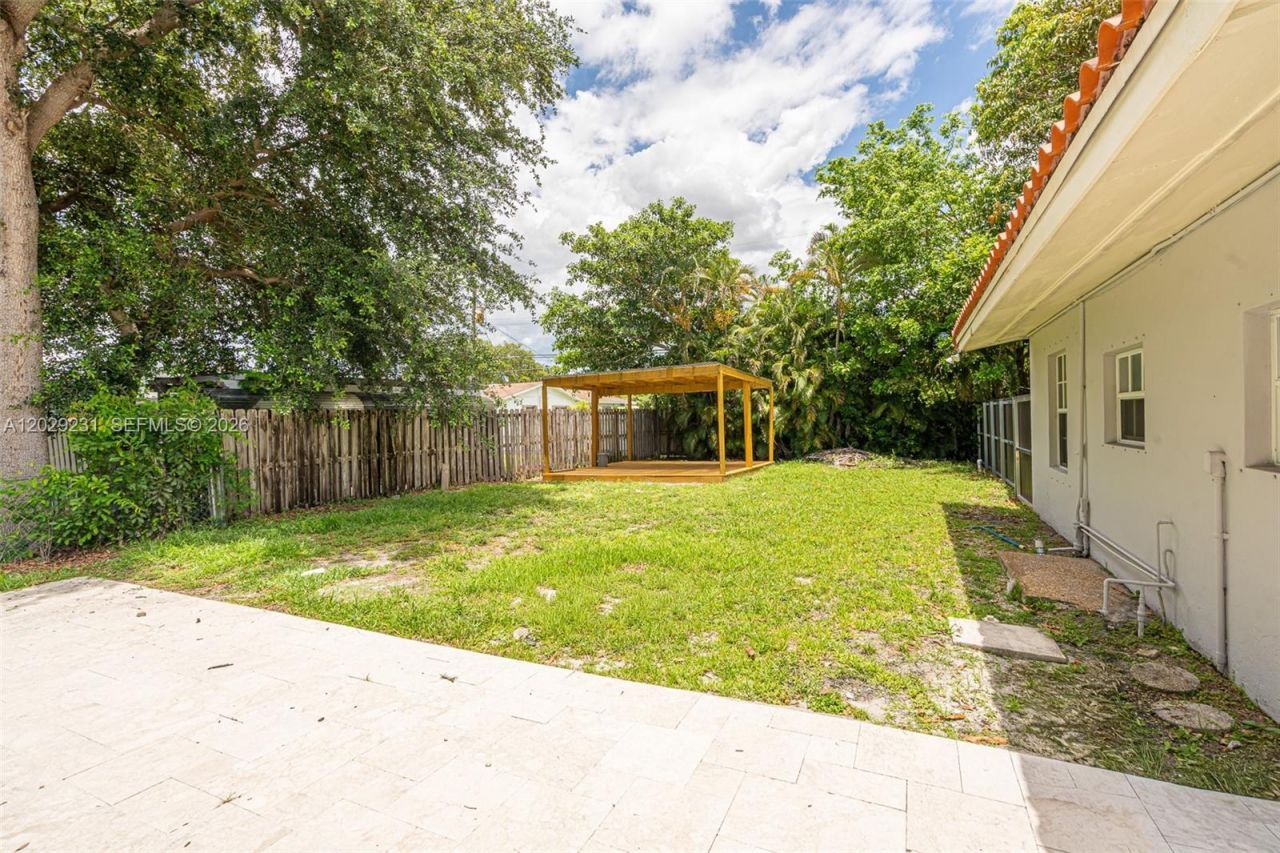 5613 Pierce St , Unit 1, Hollywood, FL 33021 Photo