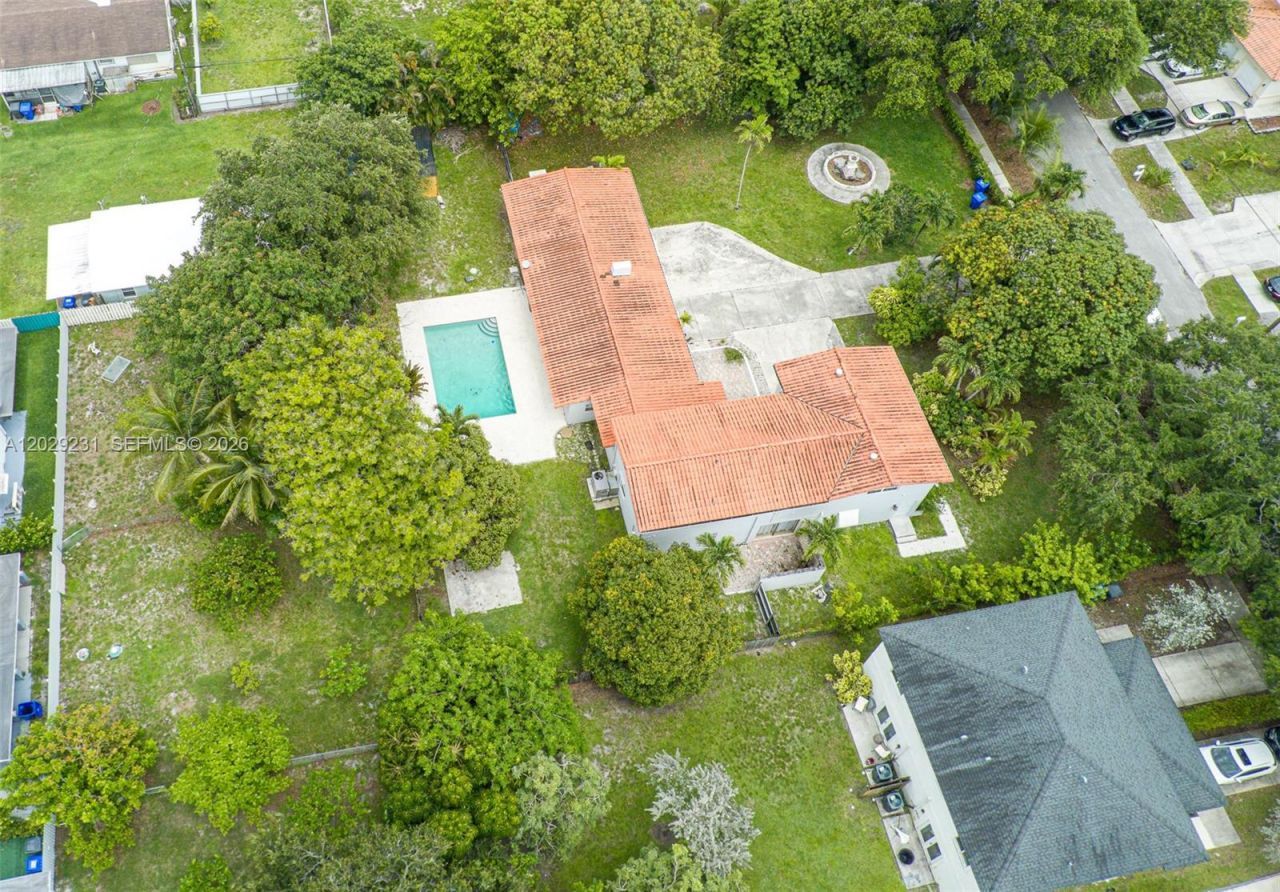 5613 Pierce St , Unit 1, Hollywood, FL 33021 Photo