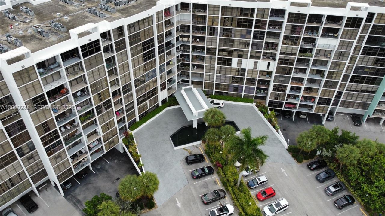 400 Leslie Dr , Unit 416, Hallandale Beach, FL 33009 Photo