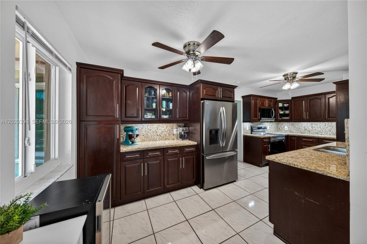 211 S 57th Way , Hollywood, FL 33023 Photo