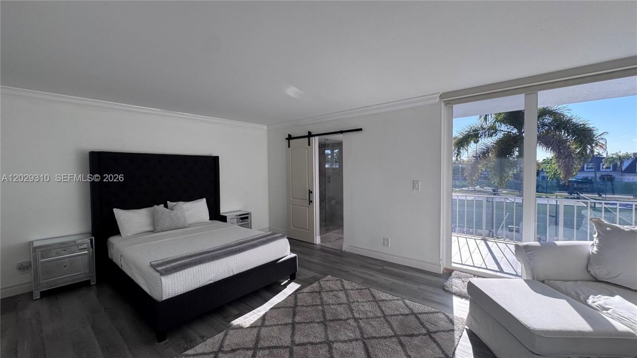 903 NE 27th Ave , Unit 903, Hallandale Beach, FL 33009 Photo