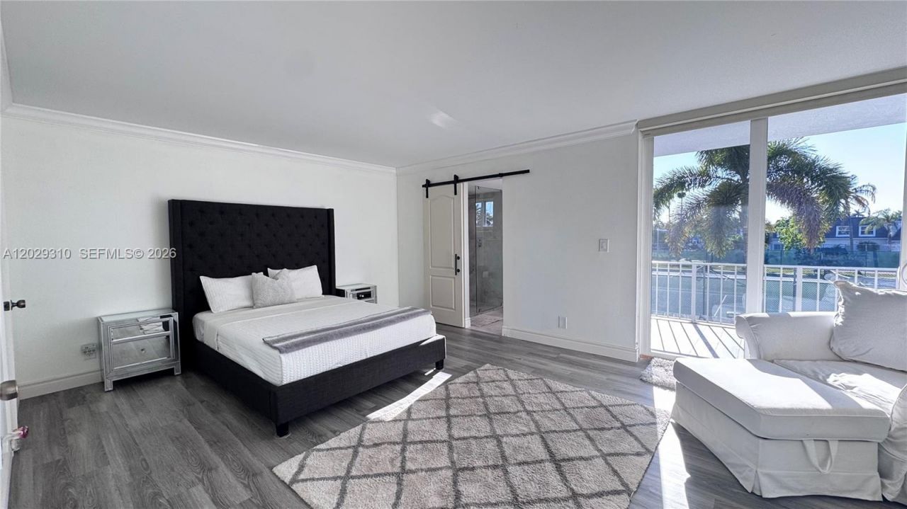 903 NE 27th Ave , Unit 903, Hallandale Beach, FL 33009 Photo