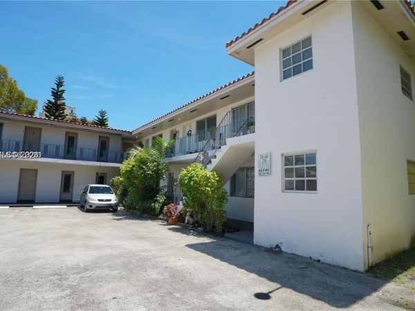 236 Madeira Ave , Unit 6, Coral Gables, FL 33134