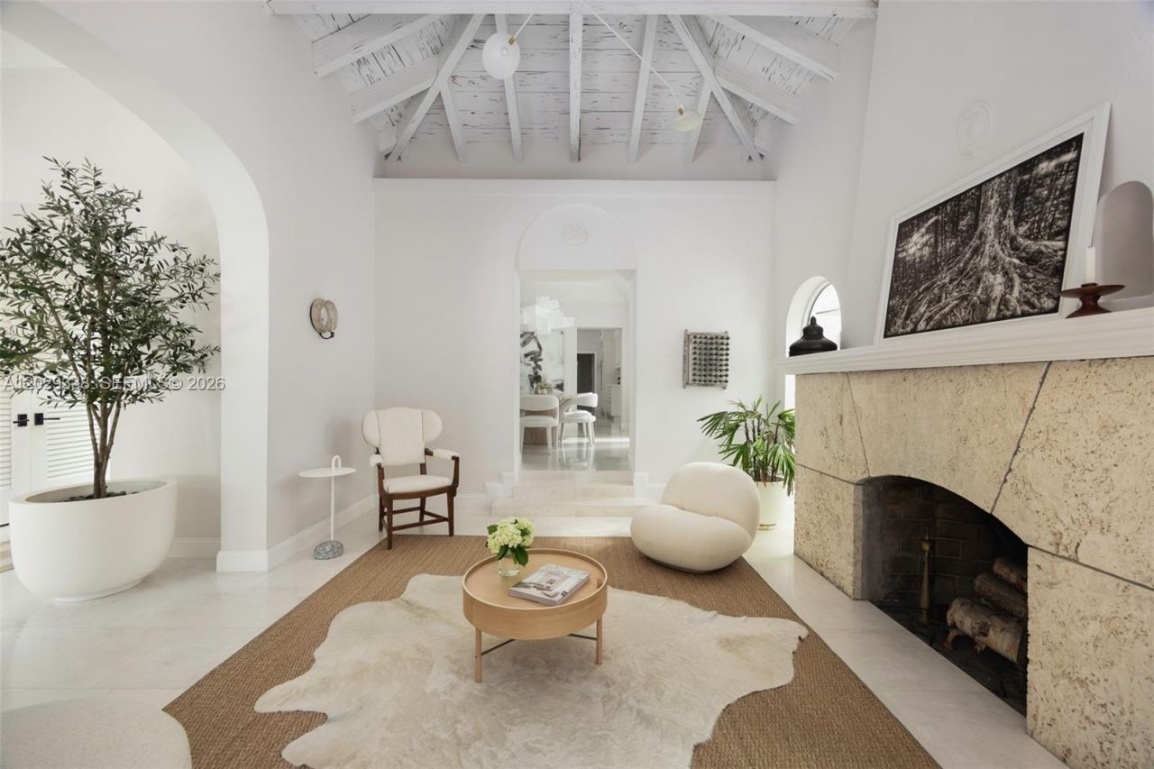 3845 Wood Ave , Miami, FL 33133 Photo