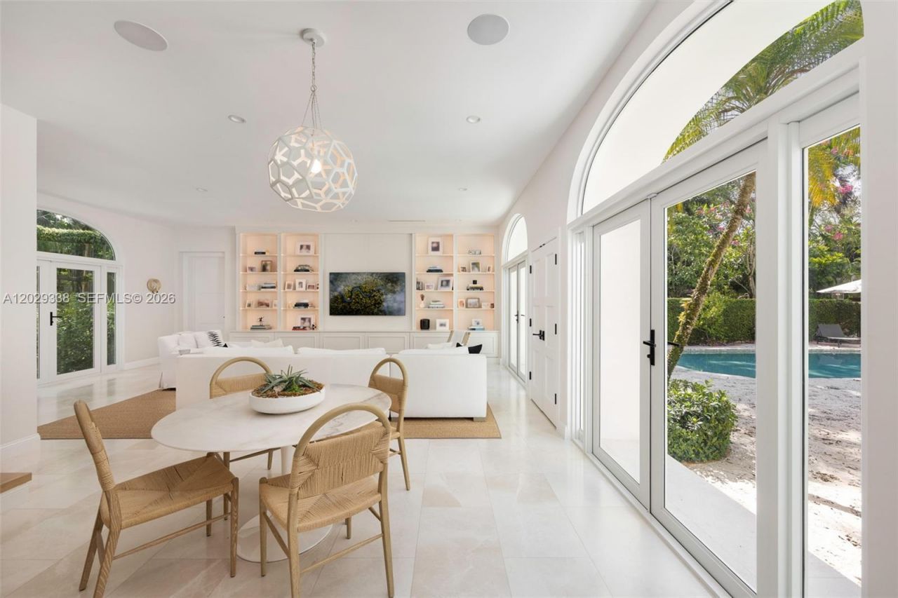 3845 Wood Ave , Miami, FL 33133 Photo