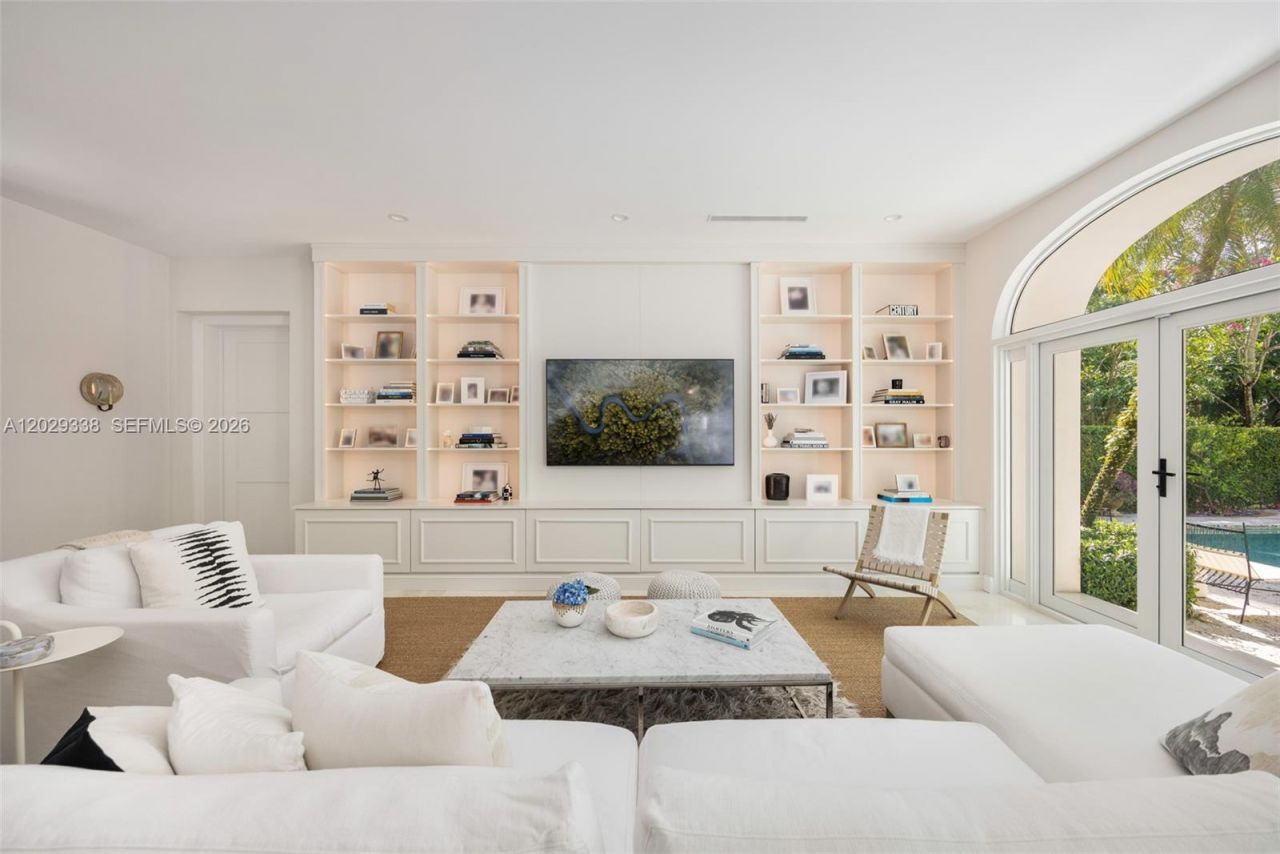 3845 Wood Ave , Miami, FL 33133 Photo
