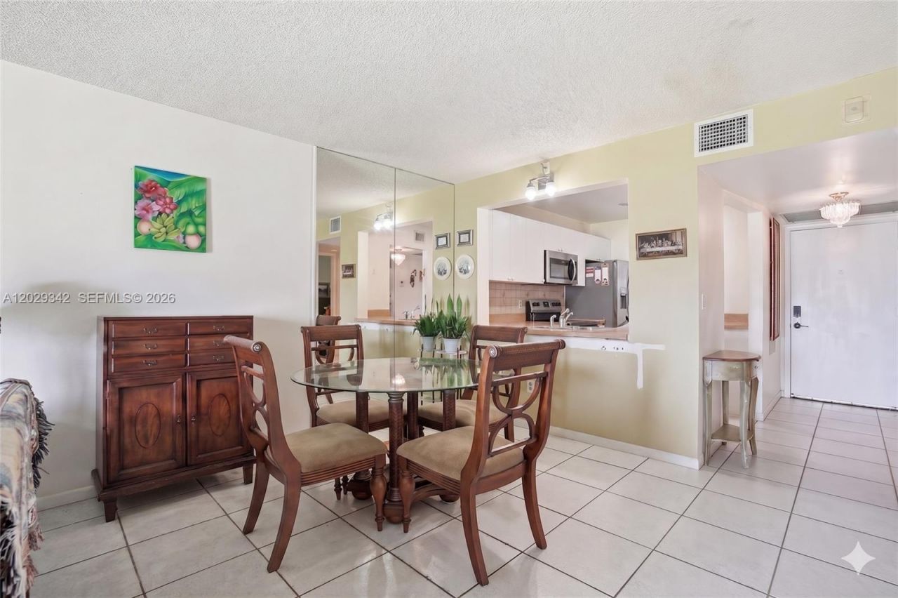14873 SW 104th St , Unit 6-203, Miami, FL 33196 Photo