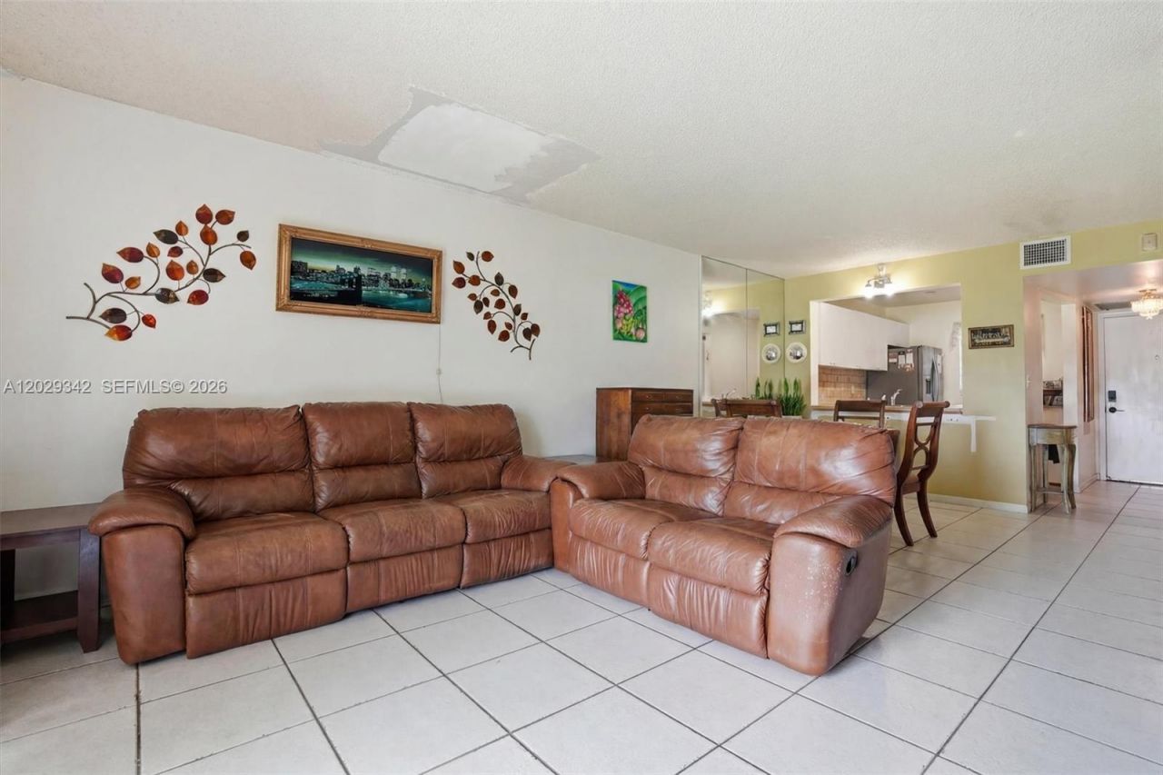14873 SW 104th St , Unit 6-203, Miami, FL 33196 Photo