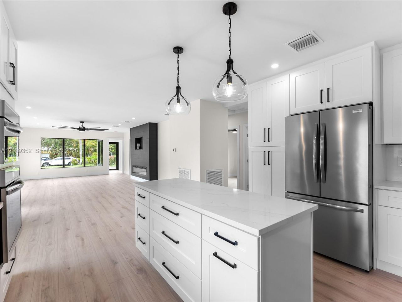 801 S Palmway, Lake Worth, FL 33460 Photo