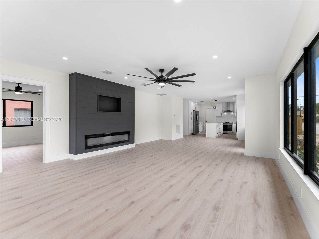 801 S Palmway, Lake Worth, FL 33460 Photo
