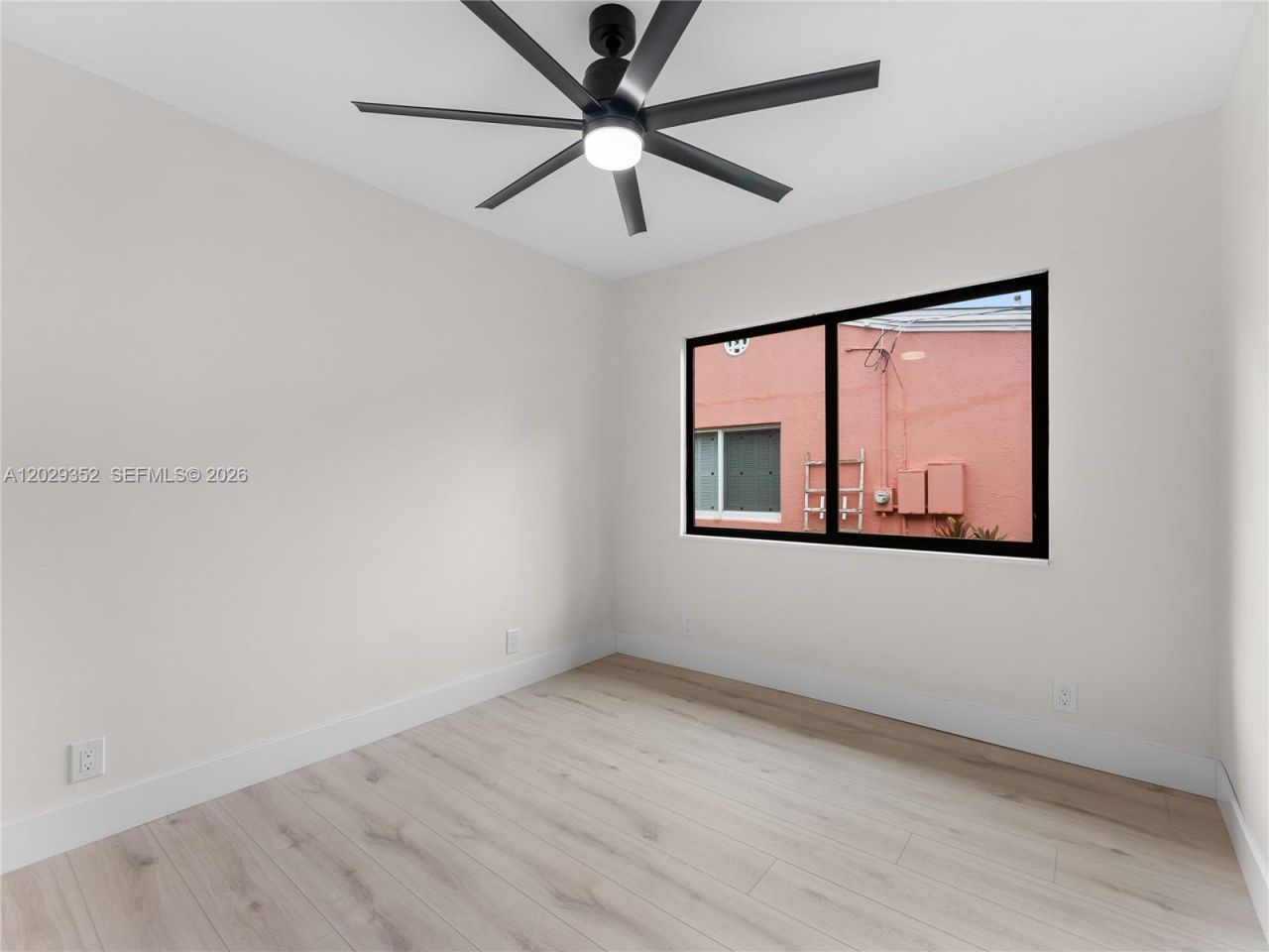 801 S Palmway, Lake Worth, FL 33460 Photo