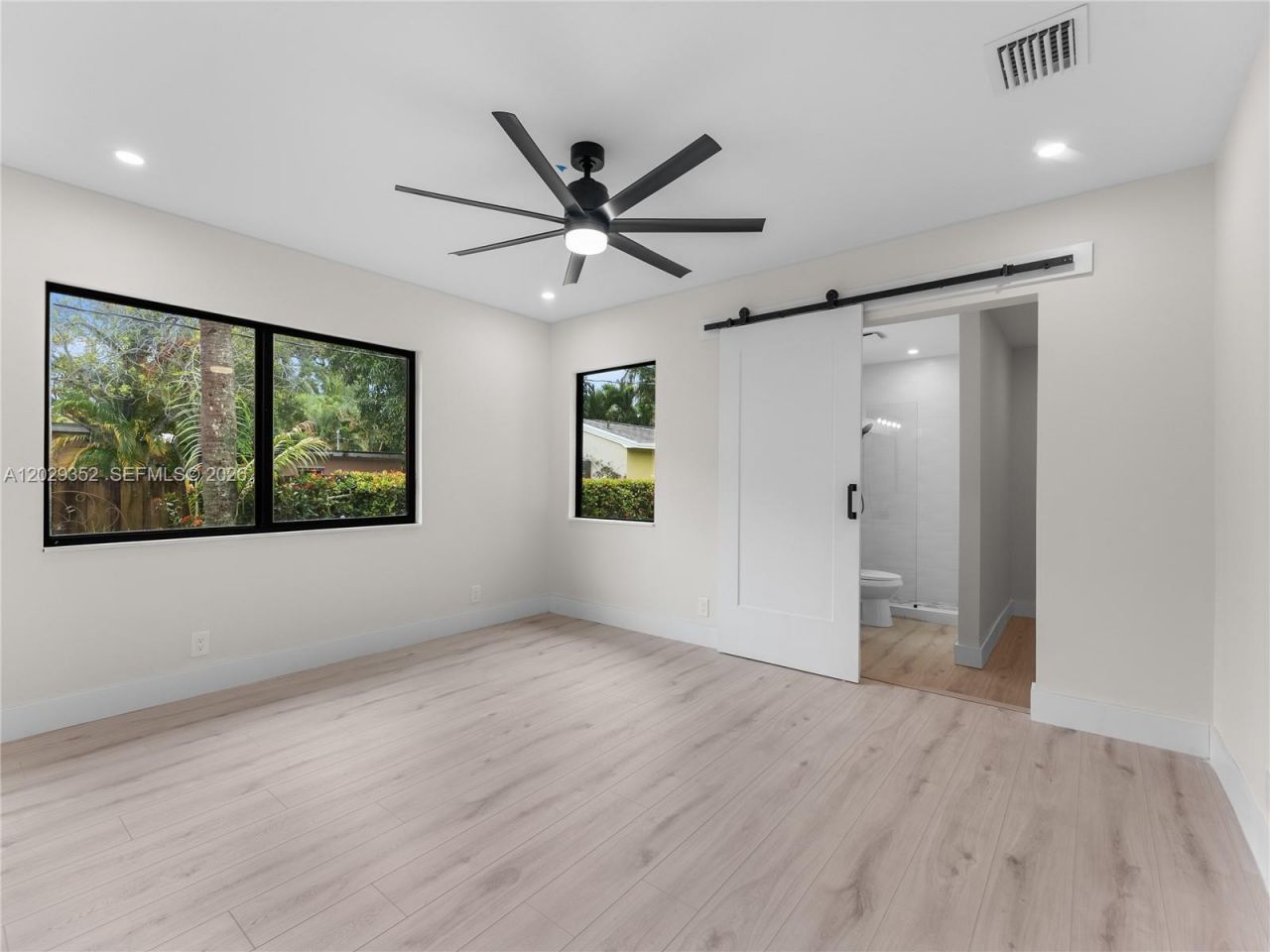 801 S Palmway, Lake Worth, FL 33460 Photo