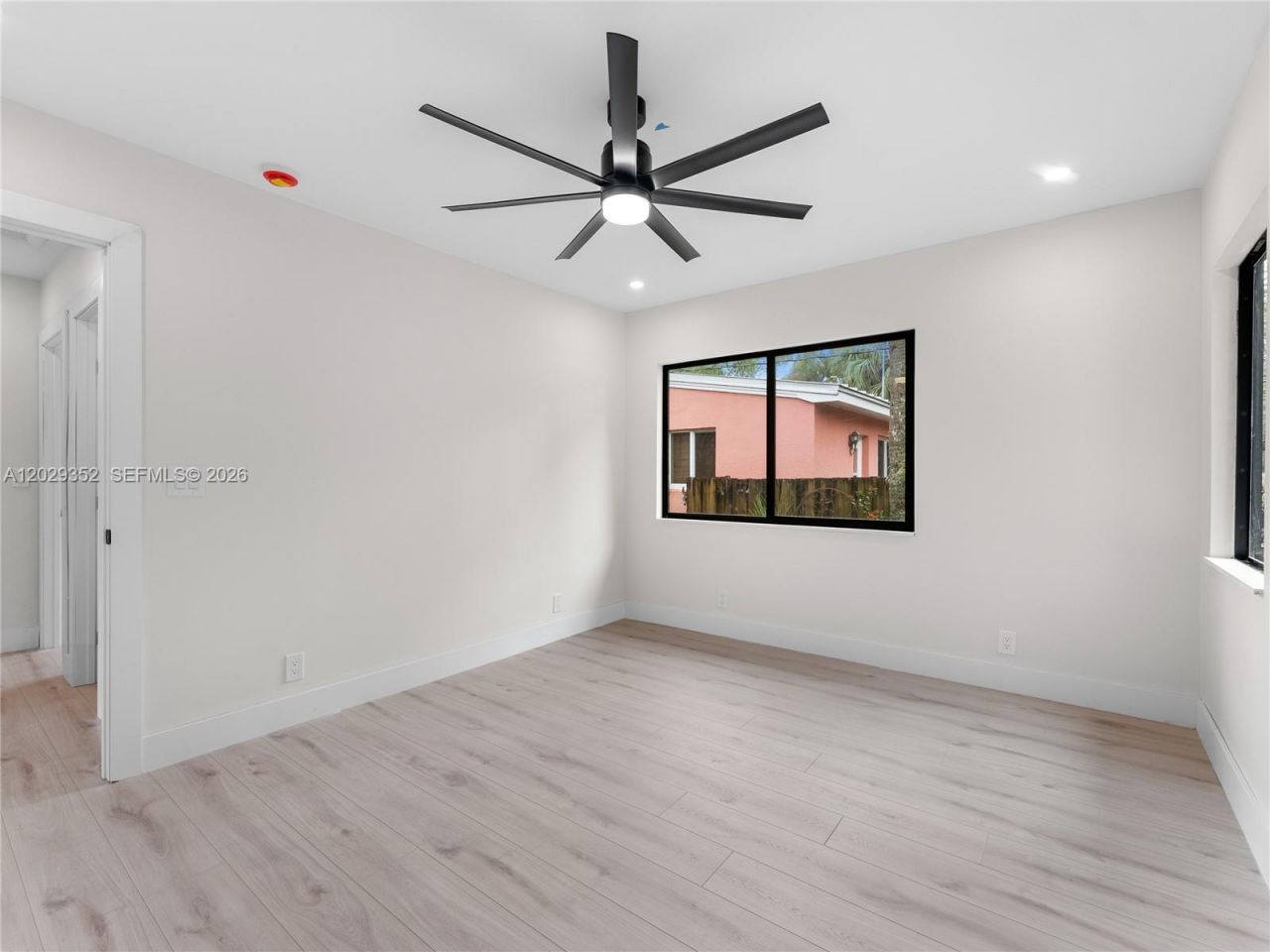801 S Palmway, Lake Worth, FL 33460 Photo