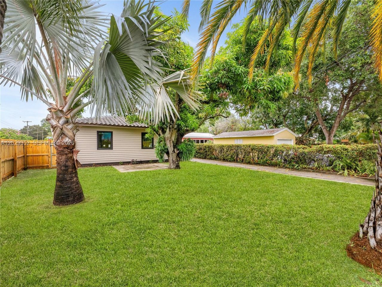 801 S Palmway, Lake Worth, FL 33460 Photo