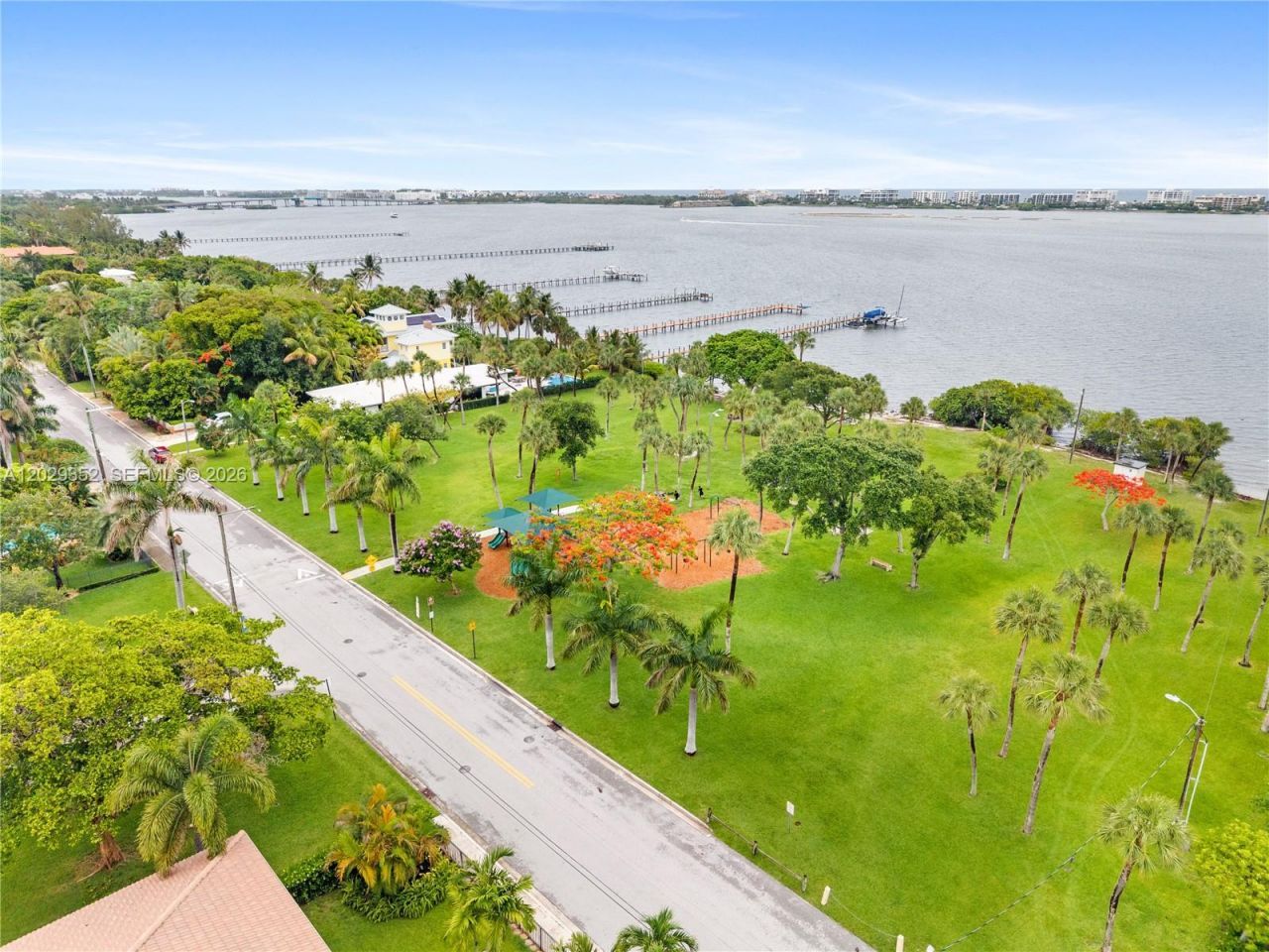 801 S Palmway, Lake Worth, FL 33460 Photo