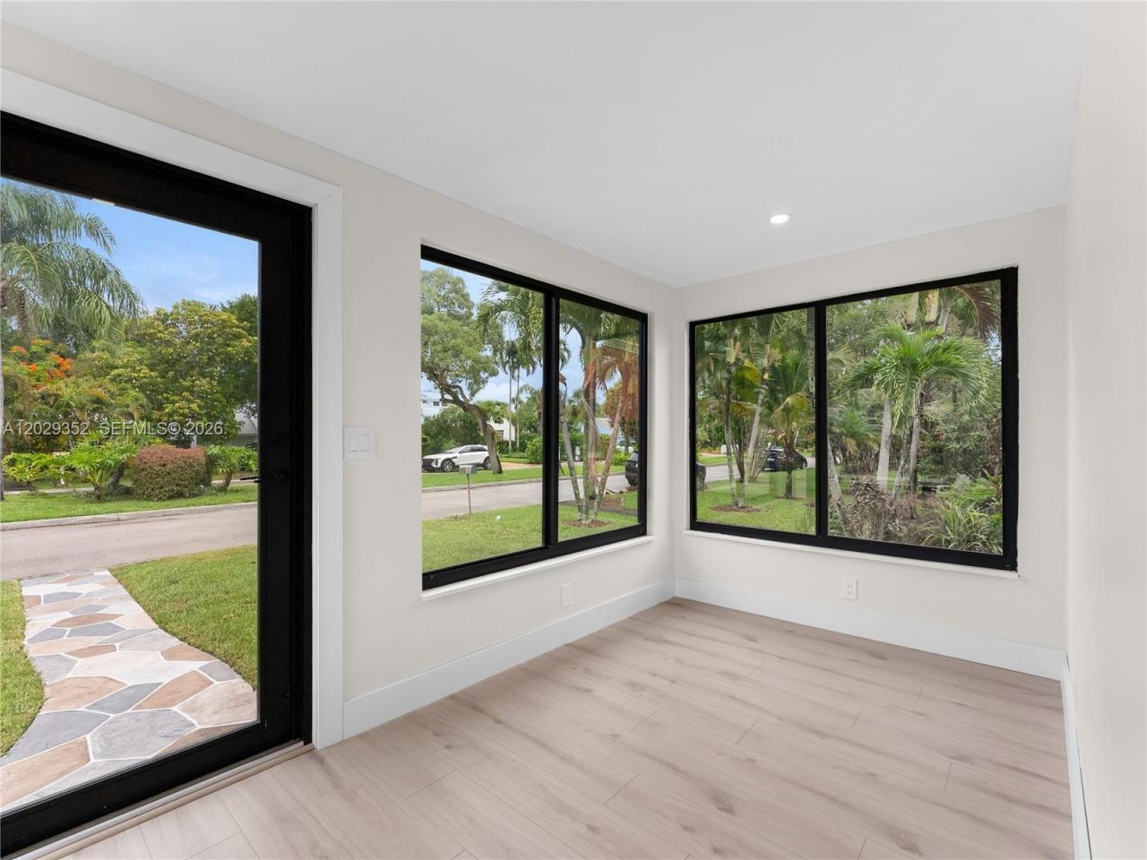 801 S Palmway, Lake Worth, FL 33460 Photo