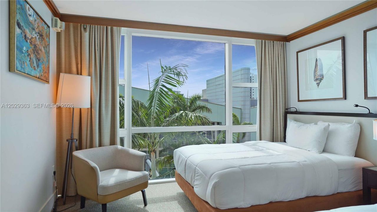 6801 Collins Ave , Unit 315, Miami Beach, FL 33141 Photo