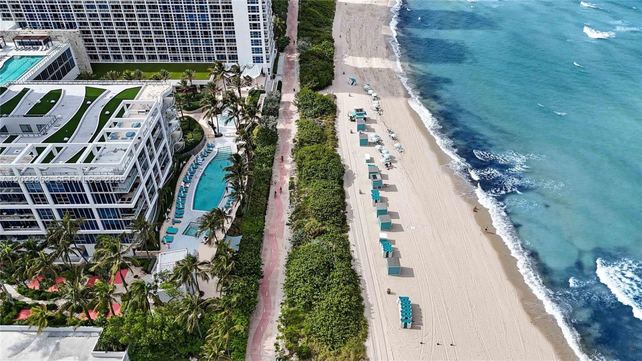 6801 Collins Ave , Unit 315, Miami Beach, FL 33141 Photo