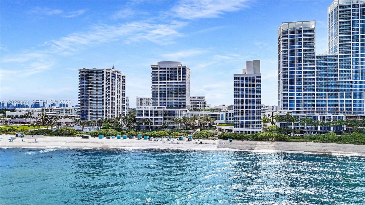 6801 Collins Ave , Unit 315, Miami Beach, FL 33141 Photo