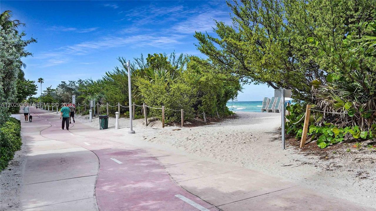6801 Collins Ave , Unit 315, Miami Beach, FL 33141 Photo