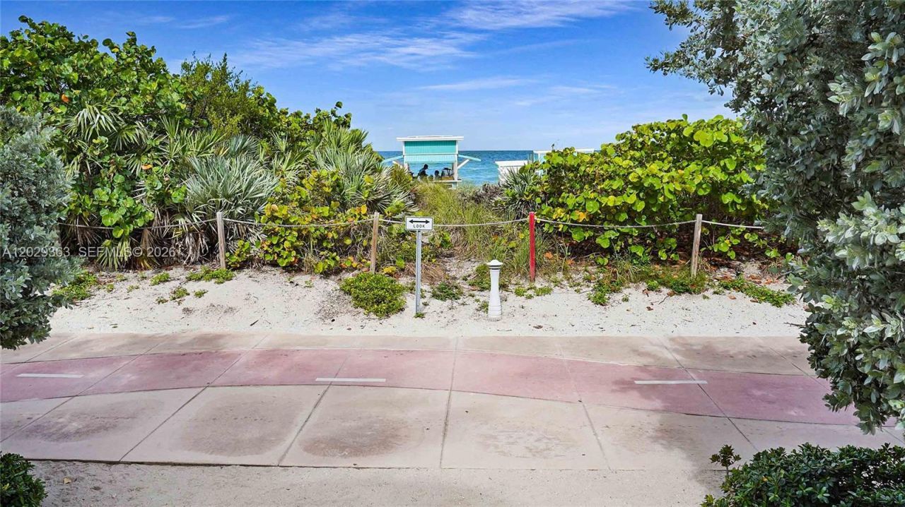 6801 Collins Ave , Unit 315, Miami Beach, FL 33141 Photo
