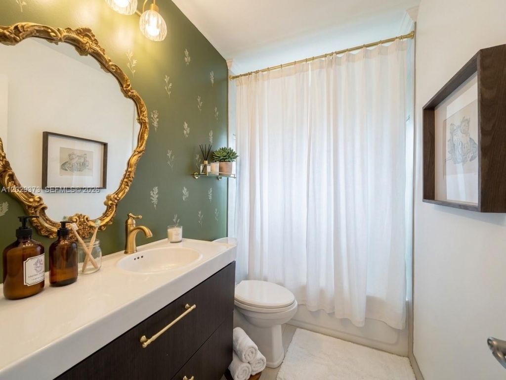 3166 NW 68th Ct, Fort Lauderdale, FL 33309 Photo