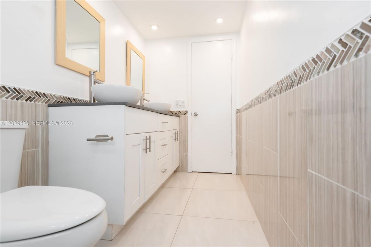 300 NW 42nd Ave , Unit 411, Miami, FL 33126 Photo