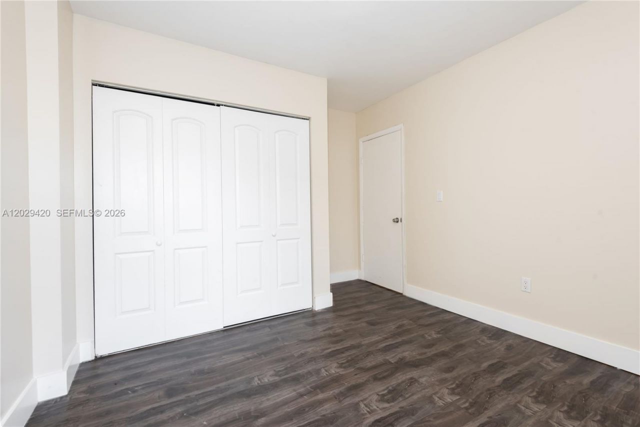 300 NW 42nd Ave , Unit 411, Miami, FL 33126 Photo