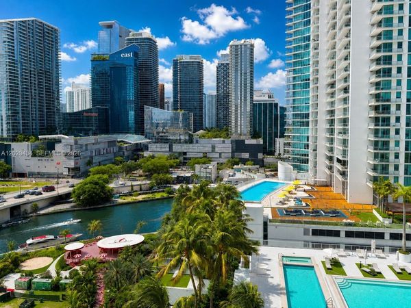 90 SW 3rd St , Unit 1703, Miami, FL 33130