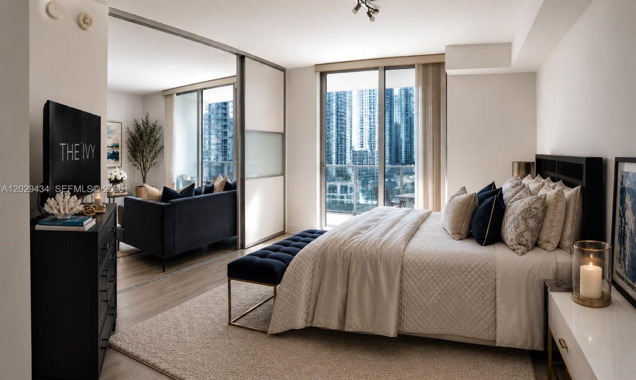 90 SW 3rd St , Unit 1703, Miami, FL 33130 Photo