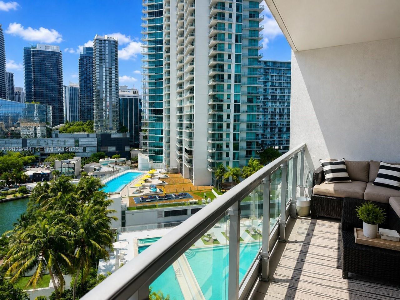 90 SW 3rd St , Unit 1703, Miami, FL 33130 Photo