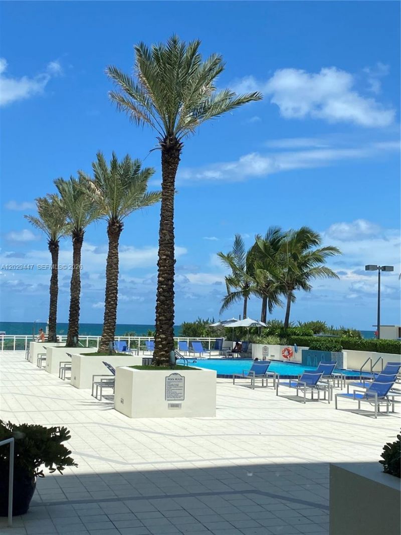 6917 Collins Ave , Unit 1422, Miami Beach, FL 33141 Photo