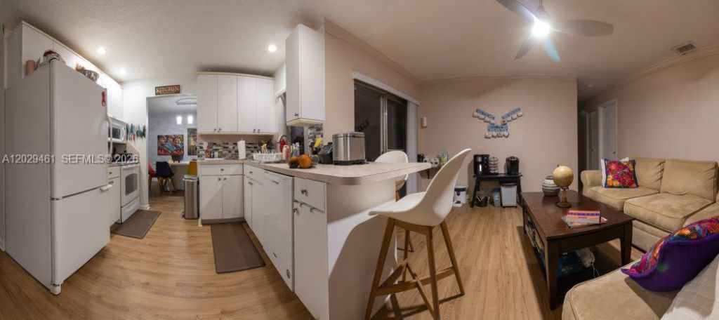 7940 NW 9th St , Margate, FL 33063 Photo