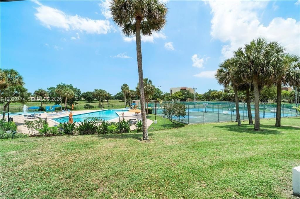 7081 Environ Blvd , Unit 242, Lauderhill, FL 33319 Photo