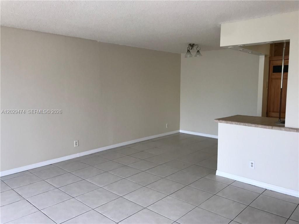 7081 Environ Blvd , Unit 242, Lauderhill, FL 33319 Photo