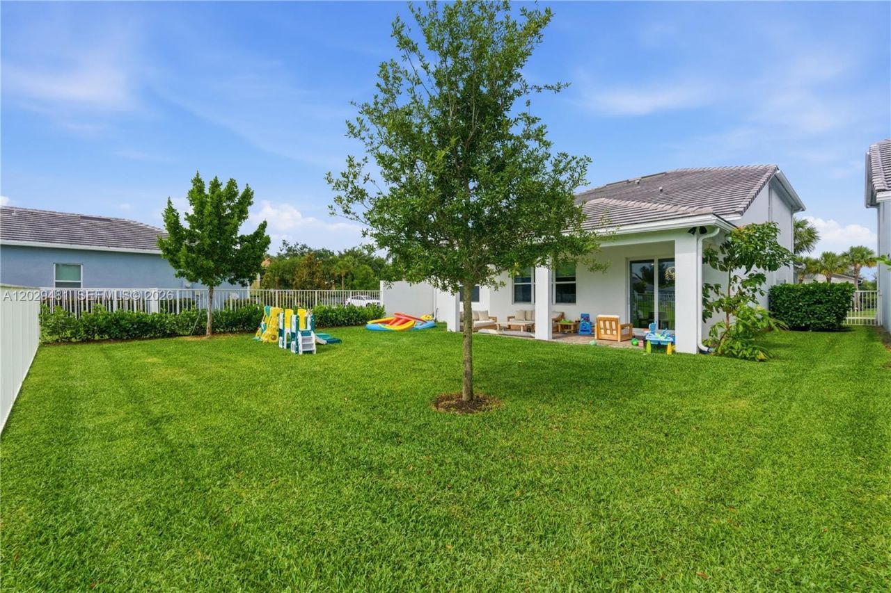 5322 Yellow Water Lily Ct, Lake Worth, FL 33467 Photo