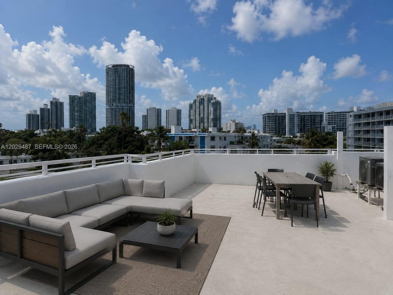 945 Michigan Ave, Unit 5, Miami Beach, FL 33139 Photo